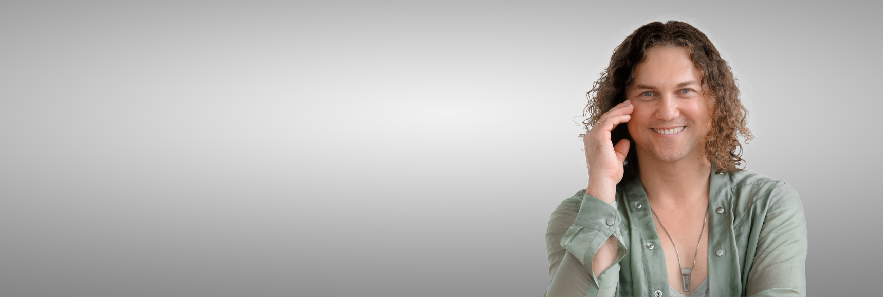 Александр Бардин Театрально-концертное агентство "Звёздный дождь"